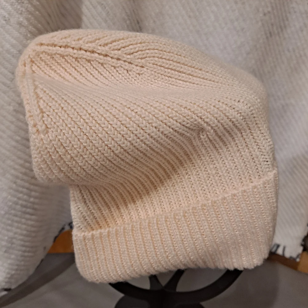 Cream Ribbed Knit Beanie - Picture 3 of 4